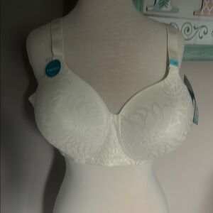 Vanity Fair Cream and White Full-Coverage Bra